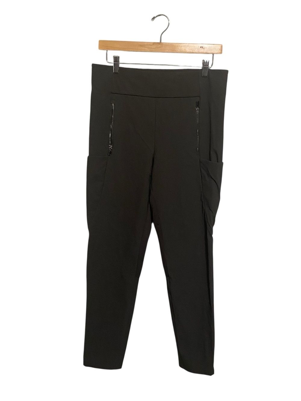 Athleta High Rise Gray Zipper Detail Hybrid Cargo Leggings Size 12